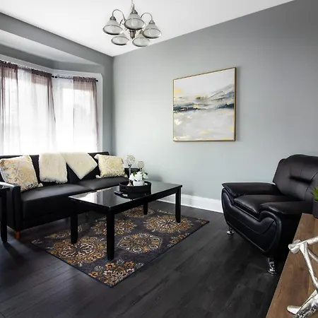 Cozy 1 Bedroom Apartment Sleeps 2-3